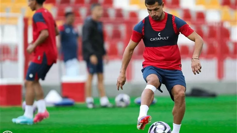 ضمك يستعيد جهود طارق حامد قبل مواجهة الخلود بالدوري