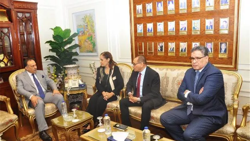 أبوالنصر يستقبل نائب وزير الخارجية ورئيسة لجنة منع الهجرة غير الشرعية