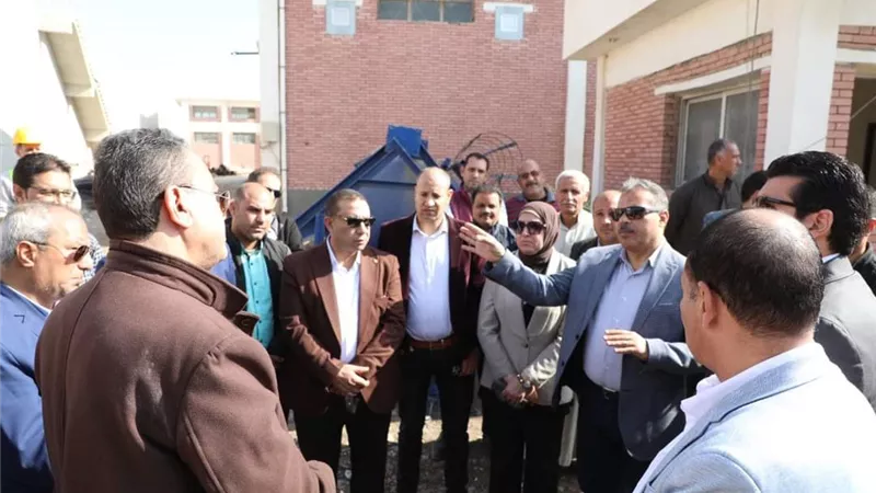 محافظ الشرقية يواصل جولاته المكوكية لمتابعة العمل بالمشروعات القومية