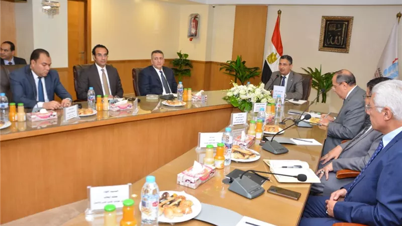 وزير التموين يبحث مع شركات زيوت الطعام احتياجات السوق المحلية