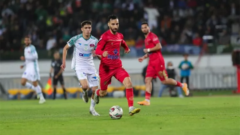 حكم مباراة الديربي بين الرجاء والوداد فى الدوري المغربي
