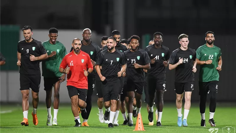 تغريم أهلى جدة 20 ألف ريال بعد هجومه على حكم مباراة الهلال