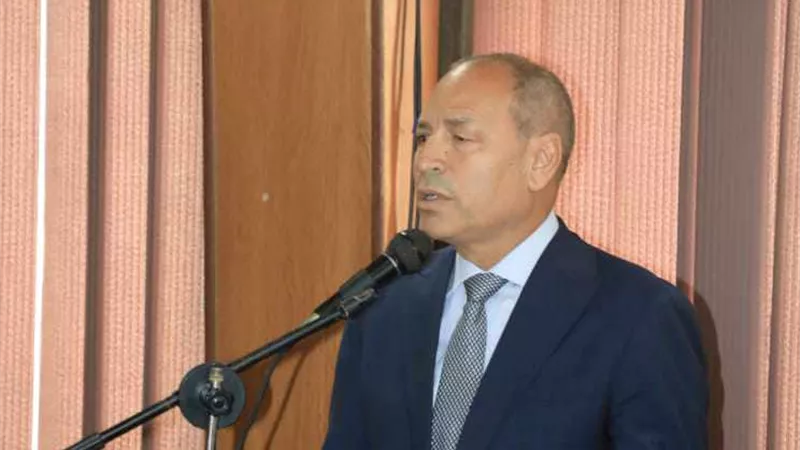 محافظ القاهرة يشارك فى ندوة 