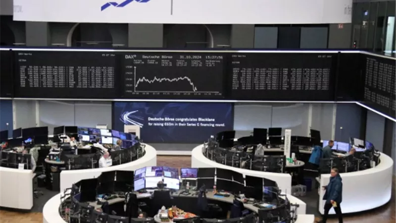 أسهم أوروبا ترتفع لتنهي أطول سلسلة خسائر في أكثر من شهرين