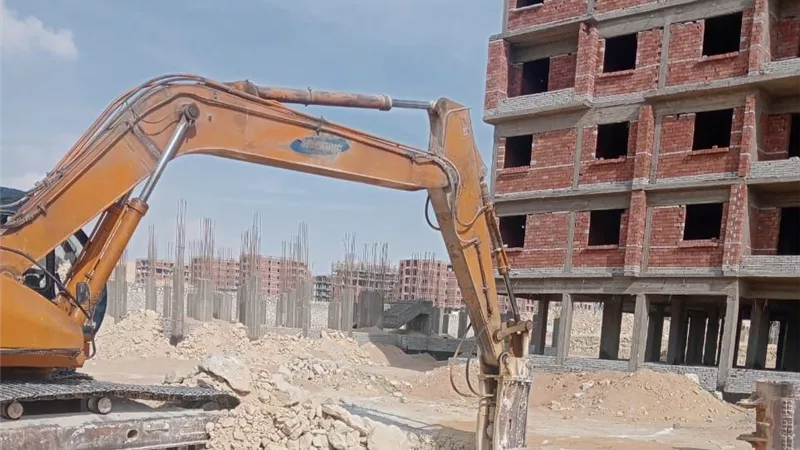 رئيس جهاز 15 مايو: تحسين الخدمات بمشروع القرنفل للإسكان المتوسط