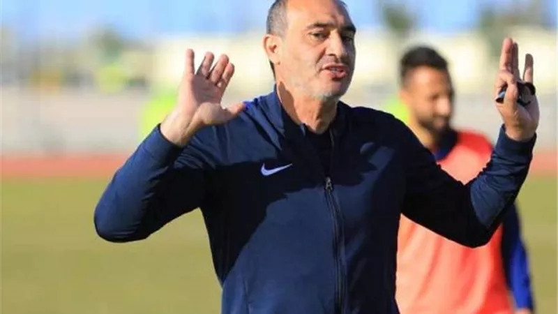 على ماهر يُحذر لاعبى المصرى من خطورة رباعى الزمالك