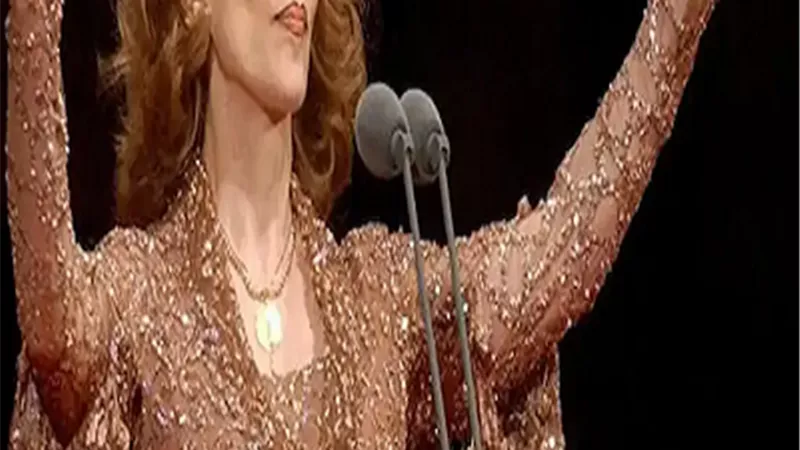 ماذا قال الرئبس الفرنسي لجارة القمر فيروز فى عيد ميلادها