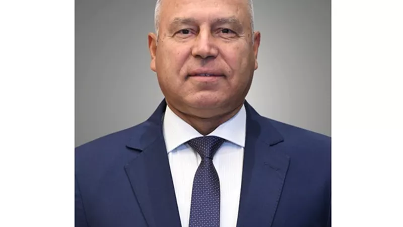 كامل الوزير يبحث مشكلات المصانع المتعثرة مع مستثمري المنوفية