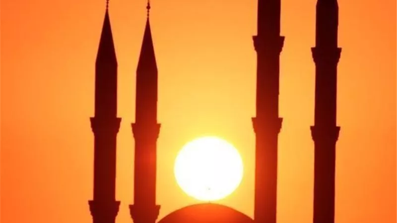 حكمة عمر بن الخطاب في إدارة الأزمات