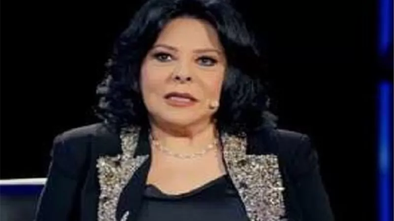 بكلمات مؤثرة.. اسعاد يونس تنعى مى عز الدين