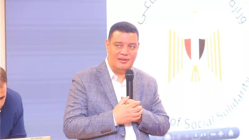 مساعد وزيرة التضامن يستعرض الضوابط المنظمة لحج الجمعيات الأهلية