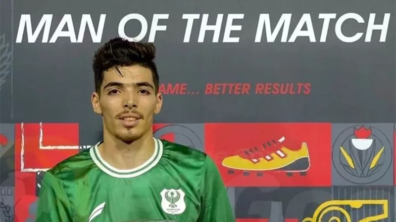 دغموم يحصد جائزة أفضل لاعب في مباراة المصري والزمالك