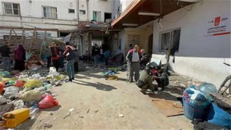 الاحتلال الإسرائيلي يقصف محطة الأكسجين في مستشفى كمال عدوان
