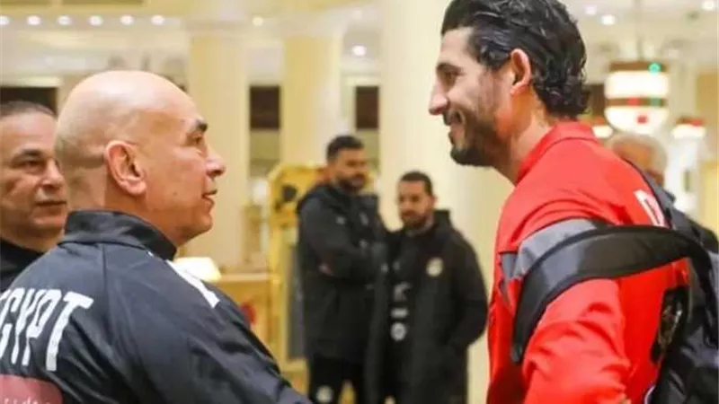 دمر حجازي وعواد ومصطفى محمد .. نجم الزمالك السابق يهاجم حسام حسن
