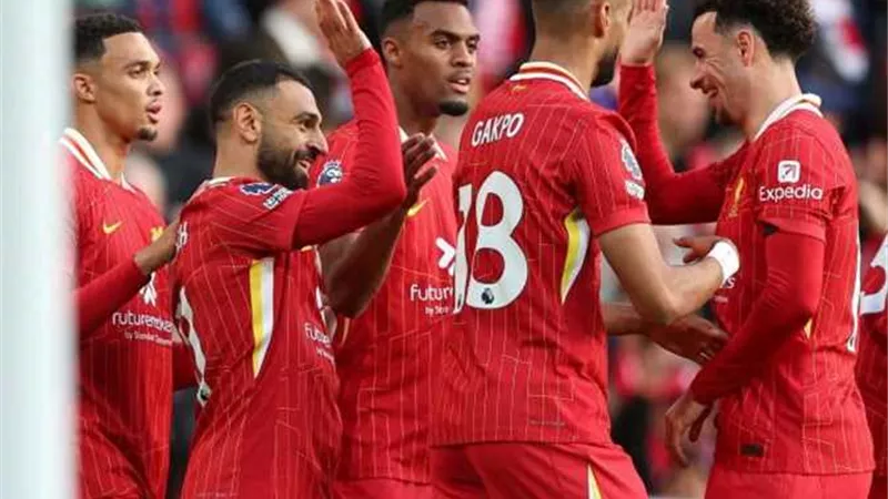 معلق مباراة ليفربول وساوثهامبتون في الدوري الإنجليزي