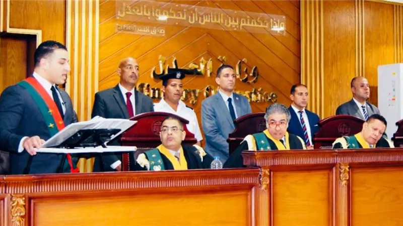محاكمة شاعر رابعة لشروعه في قتل ضابط والتخطيط لأعمال إرهابية