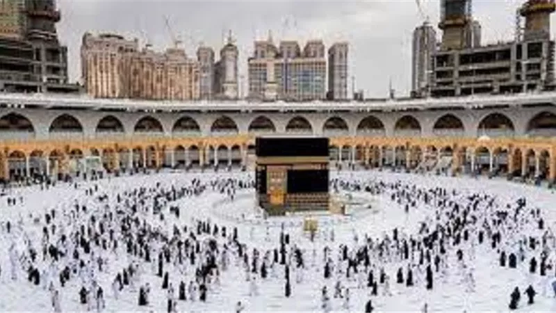 من هو المعضوب وما شرط اداء العُمرة عن الحى