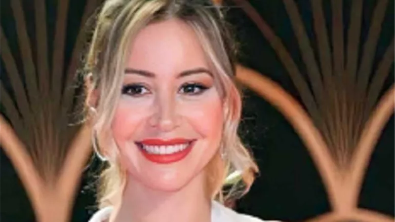 لأول مرة ..منه شلبي تخوض تجربة جديدة فى مسرحية 