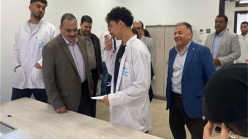 إقبال طلابي كثيف للتصويت في انتخابات الاتحادات بجامعة بنها
