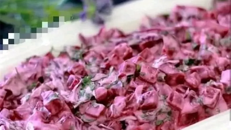 صحية ولذيذة ..سلطة البنجر 