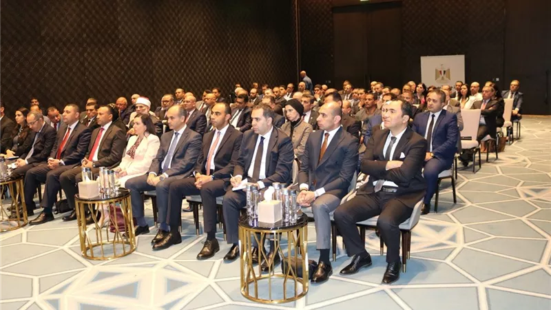 وزير الخارجية والهجرة يلتقي مع ممثلي الجالية المصرية في الكويت