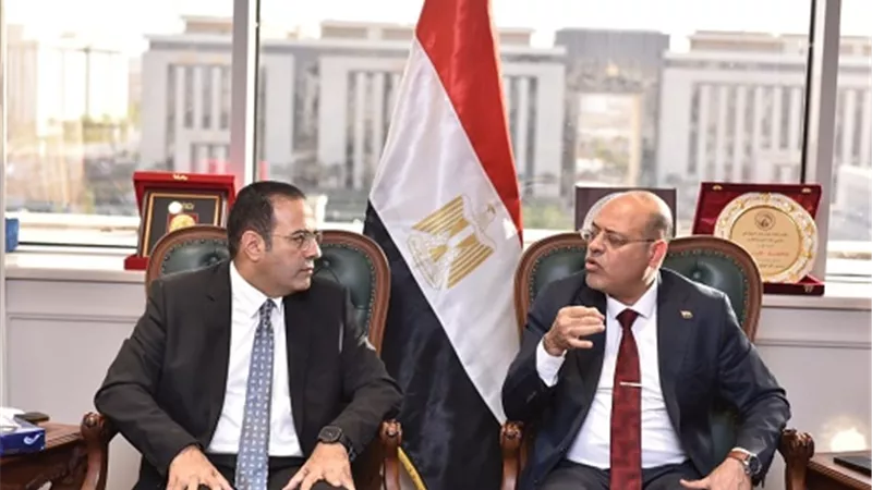 وزير العمل ببحث عددا من الملفات مع وفد مجلس النواب وإتحاد شباب المصريين بالخارج
