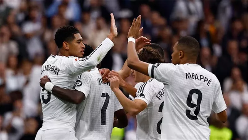 ريال مدريد يتحرك للتعاقد مع أحد أهداف برشلونة