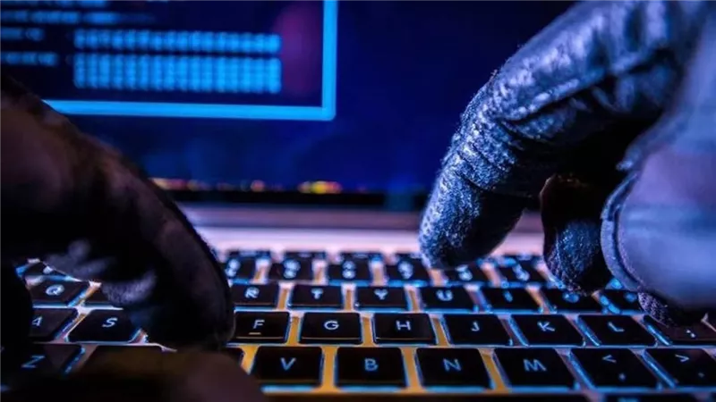 القومي للمرأة يوضح أبرز الجرائم الإلكترونية التي تهدد السيدات