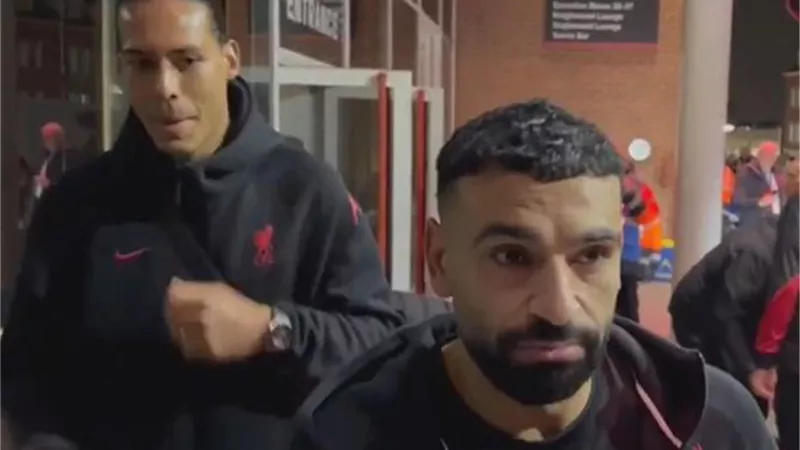 خبير في لغة الجسد يحلل مشاعر محمد صلاح خلال تصريحاته .. بالفيديو