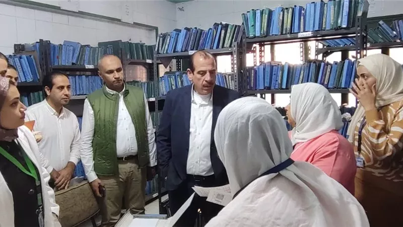نائب وزير الصحة يتفقد 3 مراكز طب أسرة بالغربية ويوجه بصرف مكافآت للمتميزين