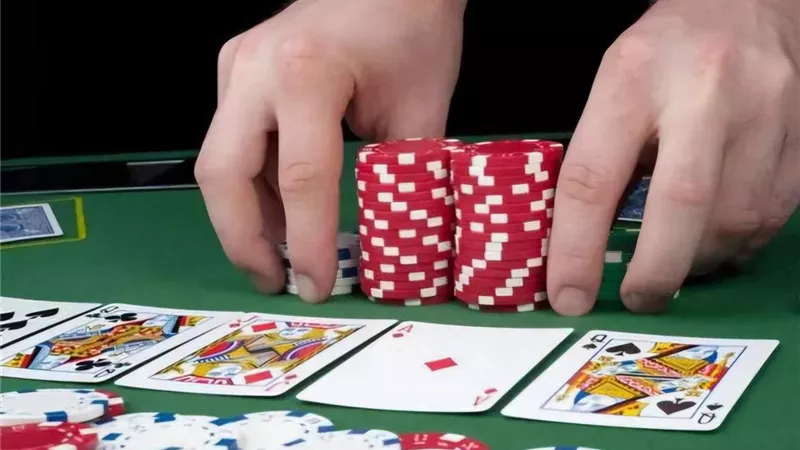 القبض على موظف بشركة نقل أموال بالشرقية استولى على 12مليون جنيه