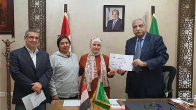 مدير تعليم القليوبية يكرم النماذج المشرفة فى مدارس بنها