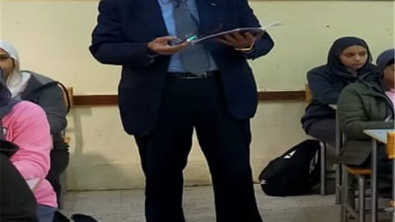 مدير تعليم القليوبية يواصل جولاته بتفقد مدارس إدارة بنها