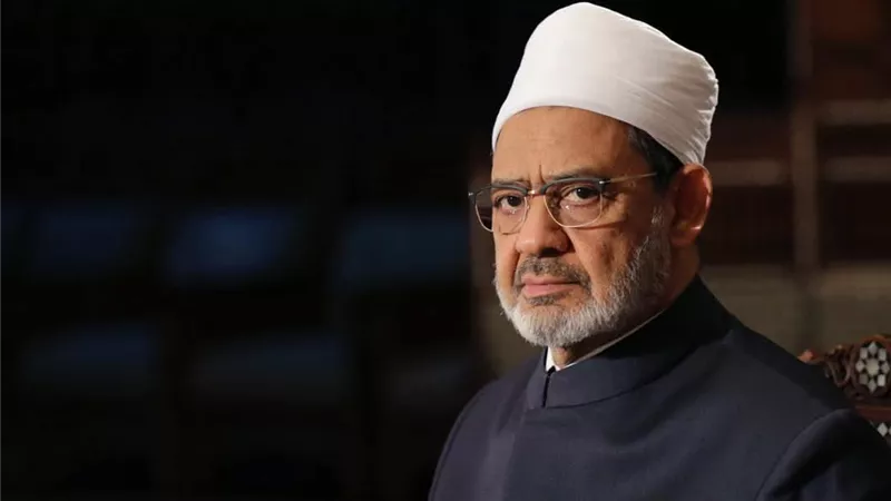 شيخ الأزهر يعزي البابا فرنسيس في وفاة الكاردينال ميغيل أنخيل أيوس