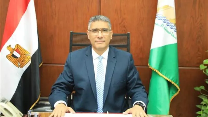 محافظ الجيزة: إقامة المزيد من معارض بيع السلع بأسعار تناسب المواطنين