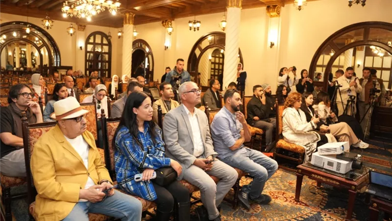عرض تجارب بيئية في ندوة 