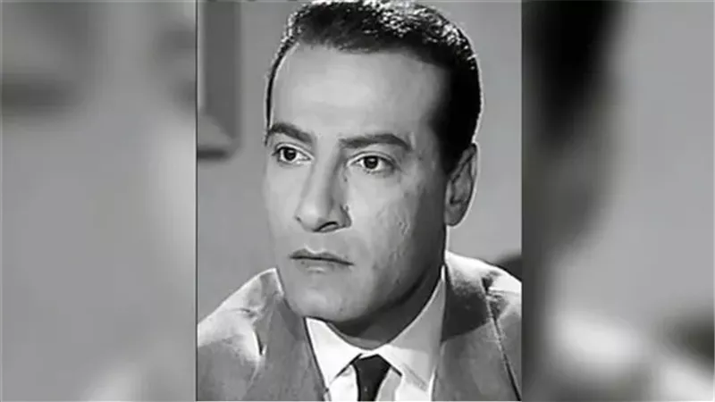 محمود عزمى .. الفنان صاحب الأدوار المميزة