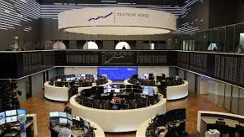 أسواق أوروبا تتراجع وسط مخاوف من تأثير سياسات ترامب التجارية