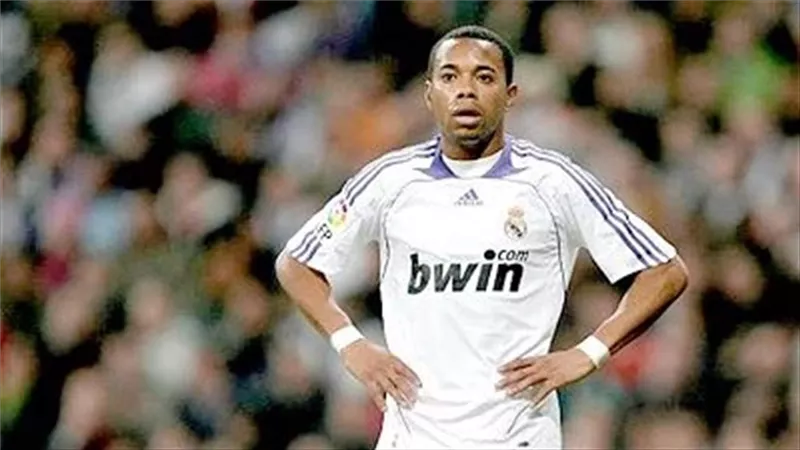 استمرار حبس نجم ريال مدريد السابق