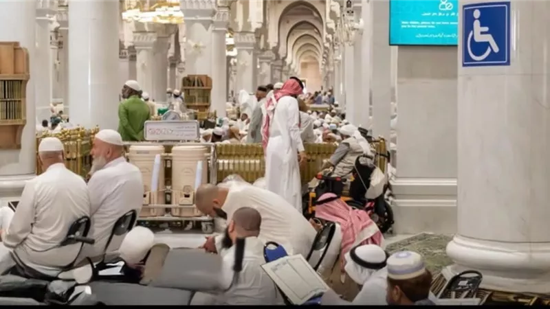 شؤون الحرمين تقدم خدمات متكاملة لكبار السن وذوي الإعاقة بالمسجد الحرام