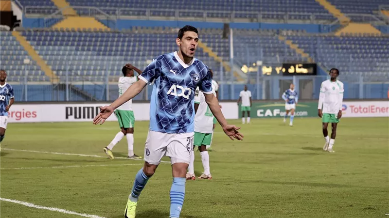 بيراميدز يتقدم بالهدف الثاني أمام ساجرادا الأنجولي..فيديو