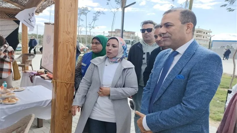 وكيل صحة البحيرة يتفقد القافلة السكانية و صحة أسرة المعدية بإدكو