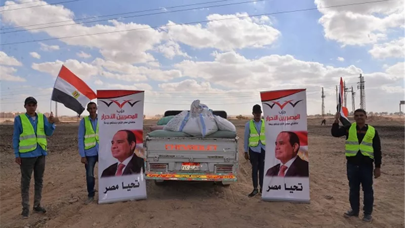 محافظ أسيوط يشهد إطلاق مبادرة حزب المصريين الأحرار لزراعة 50 فدان