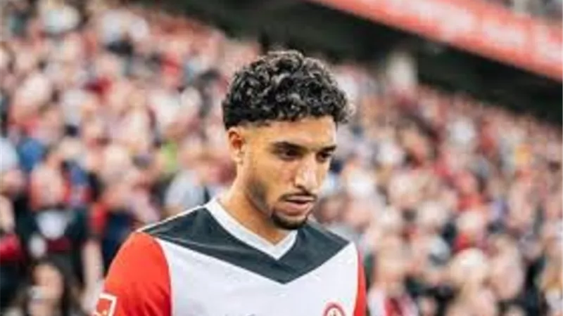 عمر مرموش يزين قائمة فرانكفورت لمباراة ميتلاند بالدوري الأوروبي