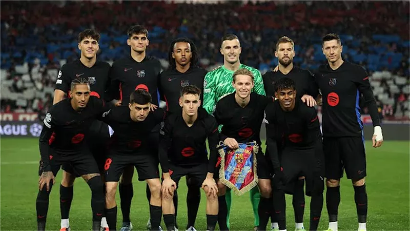 منافسة شرسة بين ليفربول ومانشستر يونايتد على ضم لاعب برشلونة