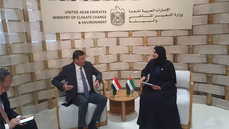 وزير الزراعة يبحث مع وزيرة التغيرات المناخية الإماراتية تعزيز التعاون