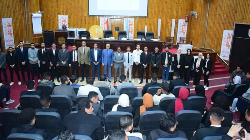 محمود لبيب رئيساً لإتحاد الطلاب جامعة سوهاج ويوسف حسن نائبا