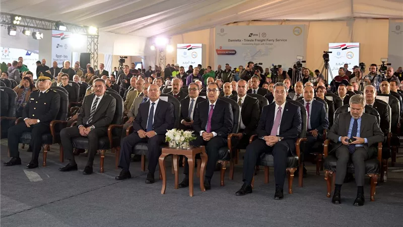 رئيس الوزراء يشهد إطلاق الرحلة الأولى لخط الرورو المصري/الإيطالي