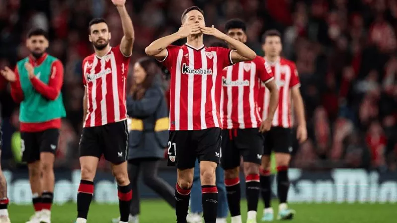 أتلتيك بلباو يكتسح إيلفسبورج السويدى بثلاثية فى الدورى الأوروبى