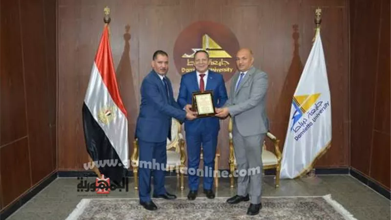 اختتام الدورة التدريبية للعاملين بدور الرعاية بجامعة دمياط